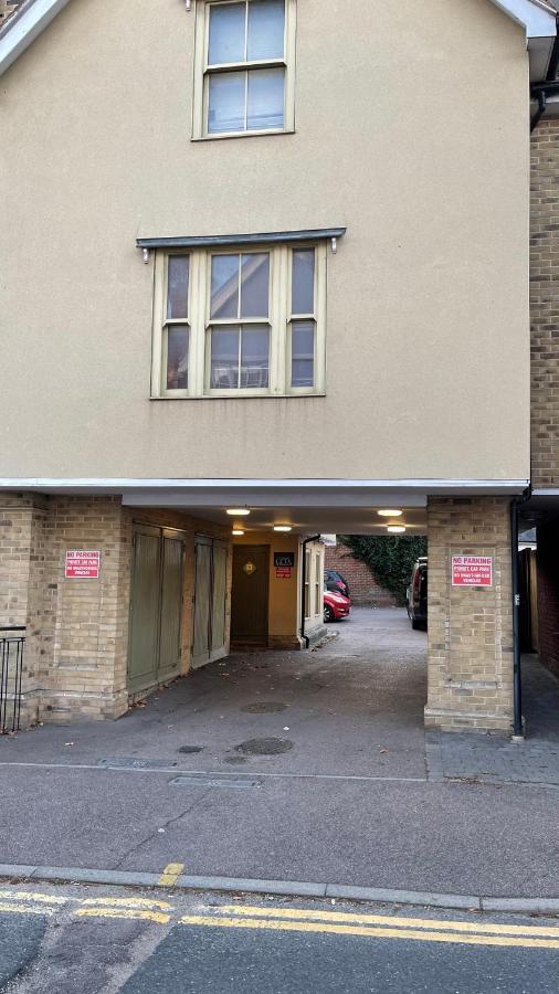 Two Bedroom Flat Town Centre コルチェスター エクステリア 写真