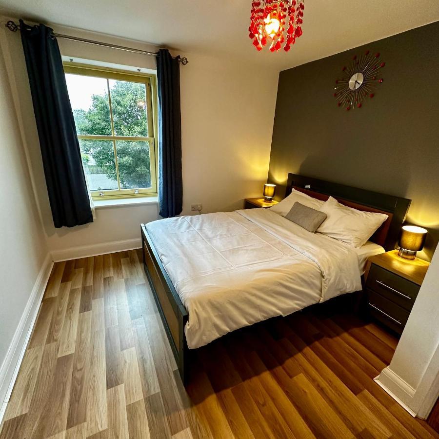 Two Bedroom Flat Town Centre コルチェスター エクステリア 写真