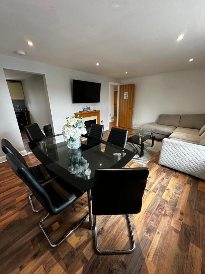 Two Bedroom Flat Town Centre コルチェスター エクステリア 写真