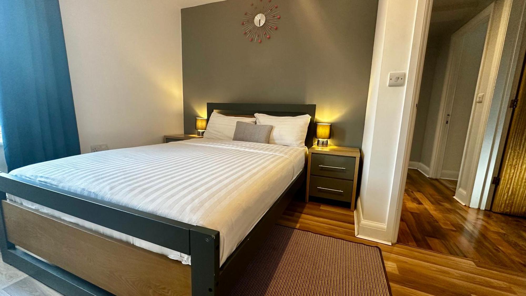 Two Bedroom Flat Town Centre コルチェスター エクステリア 写真